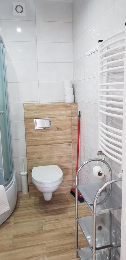 Apartamenty Maja -Pokoje - Domy Wakacyjne -Basen Podgrzewany -Jacuzzi - Sauna Łeba Eksteriør bilde