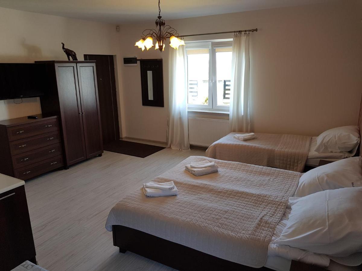 Apartamenty Maja -Pokoje - Domy Wakacyjne -Basen Podgrzewany -Jacuzzi - Sauna Łeba Eksteriør bilde