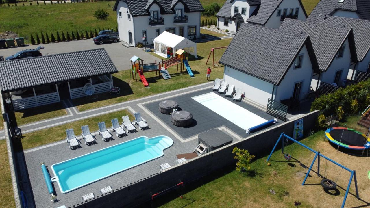 Apartamenty Maja -Pokoje - Domy Wakacyjne -Basen Podgrzewany -Jacuzzi - Sauna Łeba Eksteriør bilde