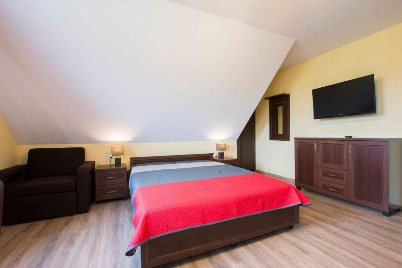 Apartamenty Maja -Pokoje - Domy Wakacyjne -Basen Podgrzewany -Jacuzzi - Sauna Łeba Eksteriør bilde